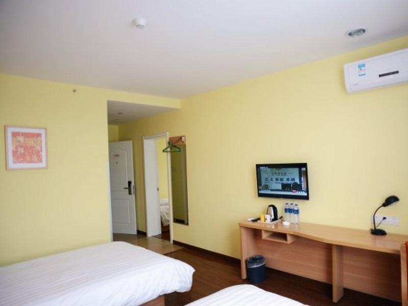 Home Inns Shanghai Pudong Sanlin Subway Station Branch מראה חיצוני תמונה